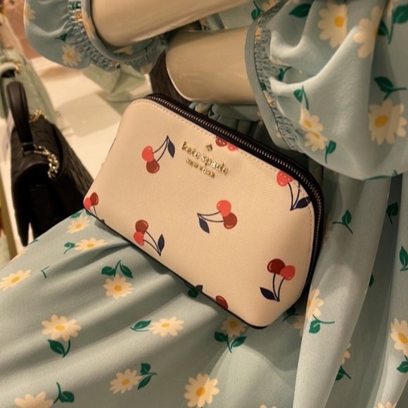 Kate Spade Dancing Cherrie Small Cosmetic Case Cream Multi - Picture 15 of 16